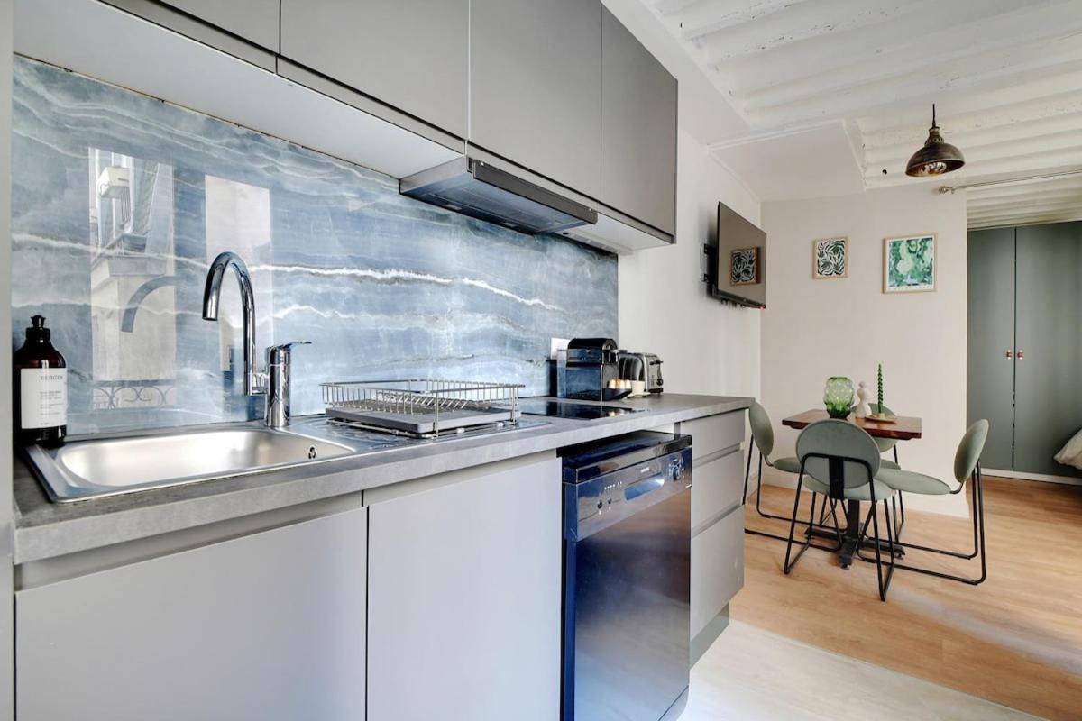 Magnifique In The Marais -